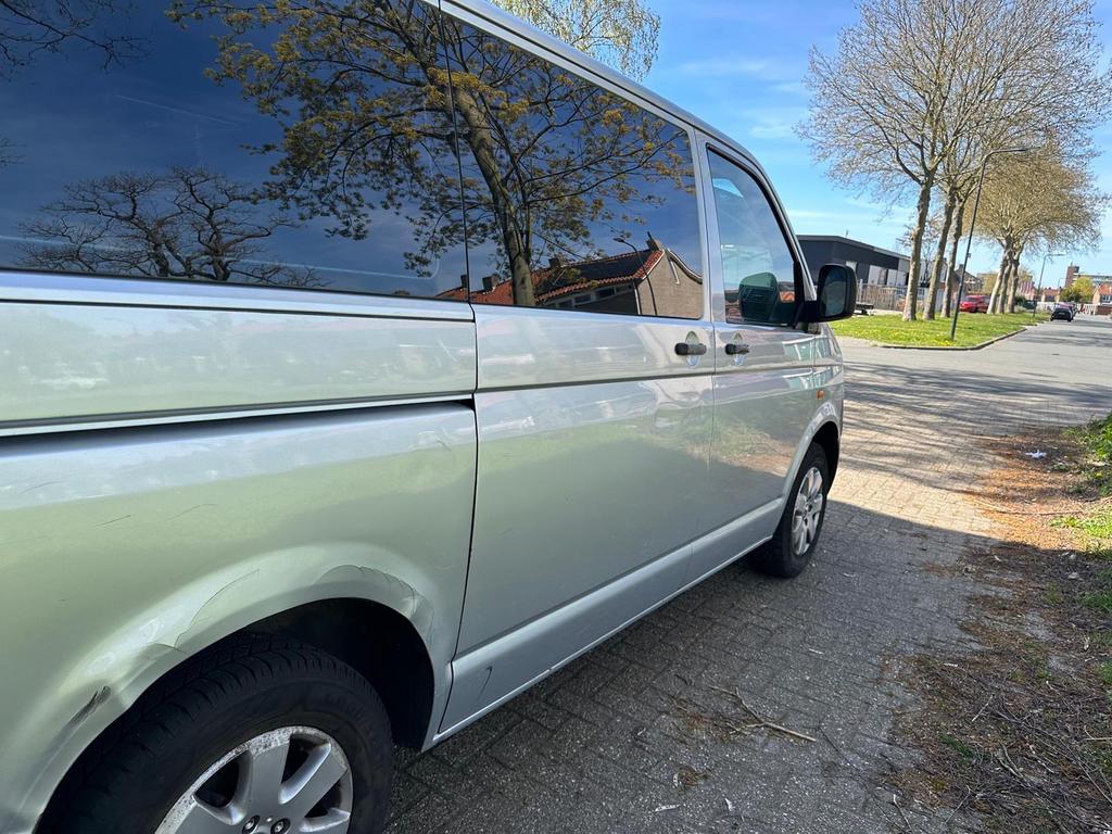 Volkswagen Transporter AIRCO2006 DUBBELCABINE 1.9TDI, Voorwielaandrijving, 136 pk, 1995 cc, Blauw