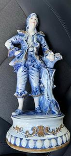 Capodimonte Porseleinen Beeldje - Klassieke Italiaanse Kunst, Antiek en Kunst, Ophalen of Verzenden