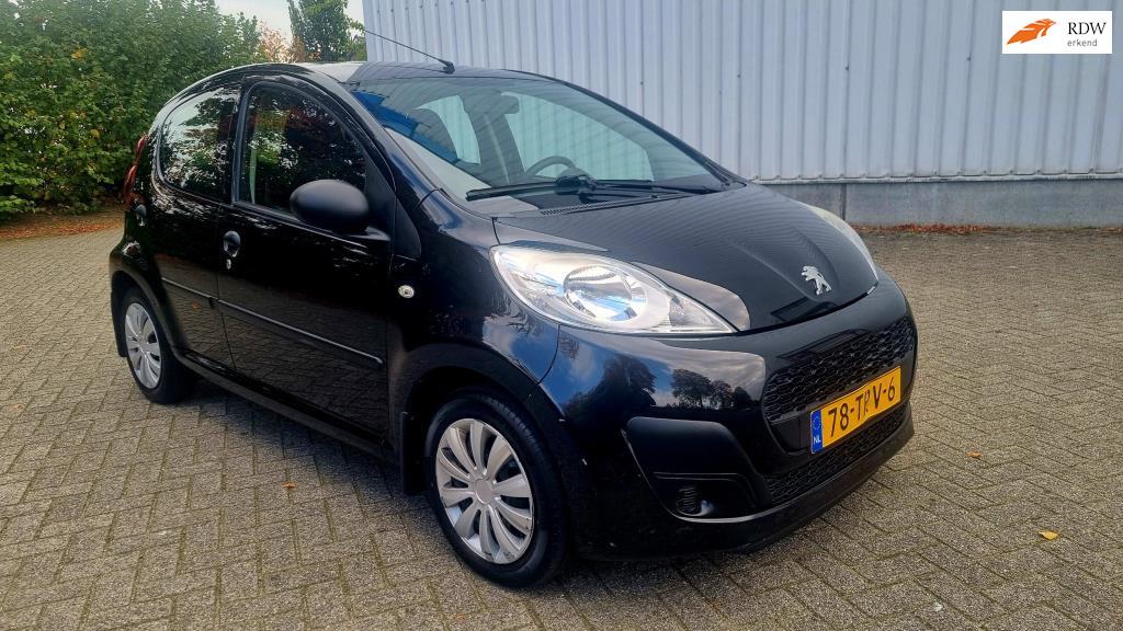 Peugeot 107 1.0 Access Accent, Auto's, Voorwielaandrijving, Euro 5, Gebruikt, 4 stoelen