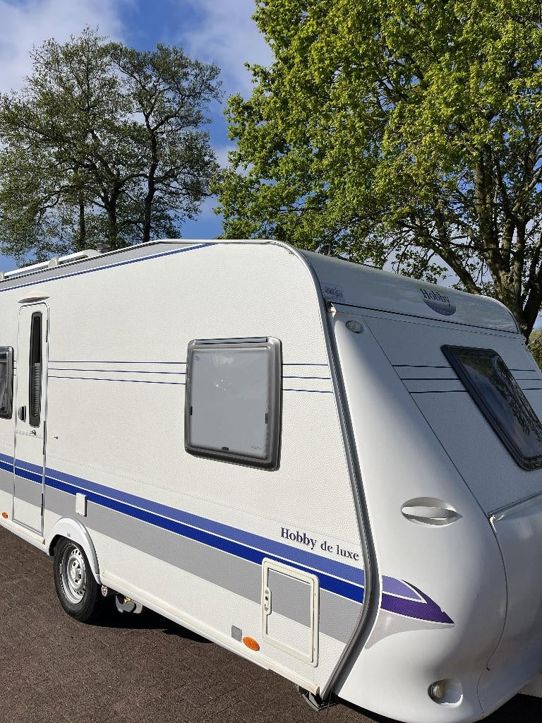 Zeer mooie Hobby 460 UFE de Luxe, Hobby, Schokbreker, Bedrijf, 4 tot 5 meter