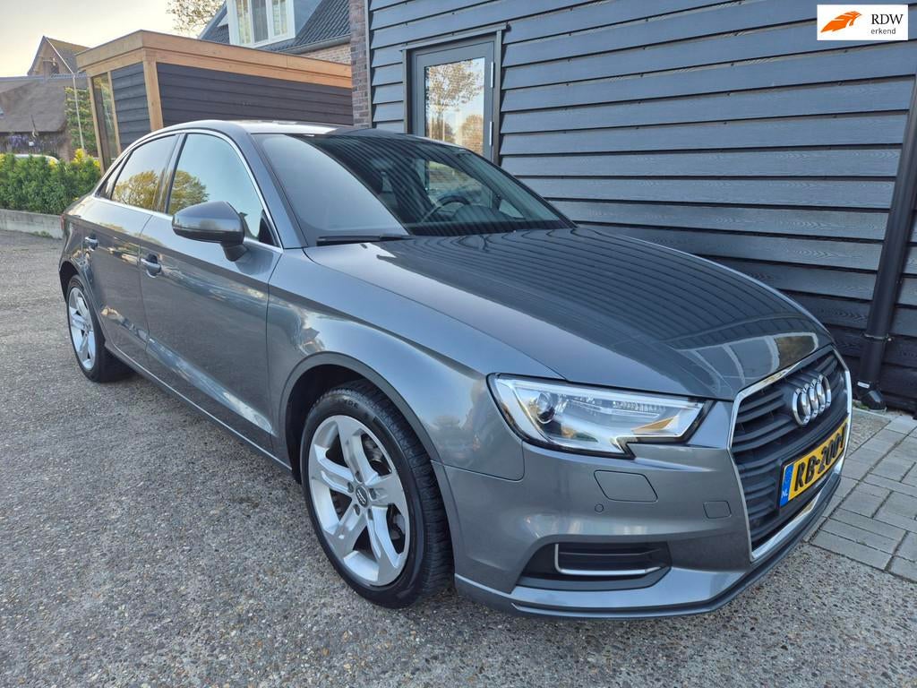 Audi A3 Limousine 1.6 TDI Design Pro Line Plus *€ 6950 Ex, Auto's, Audi, Voorwielaandrijving, Gebruikt, 4 cilinders, 1245 kg