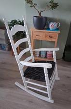 Netjes uitziende schommelstoel met parachute koord zitting., Ophalen, Wit, Landelijk, Zo goed als nieuw