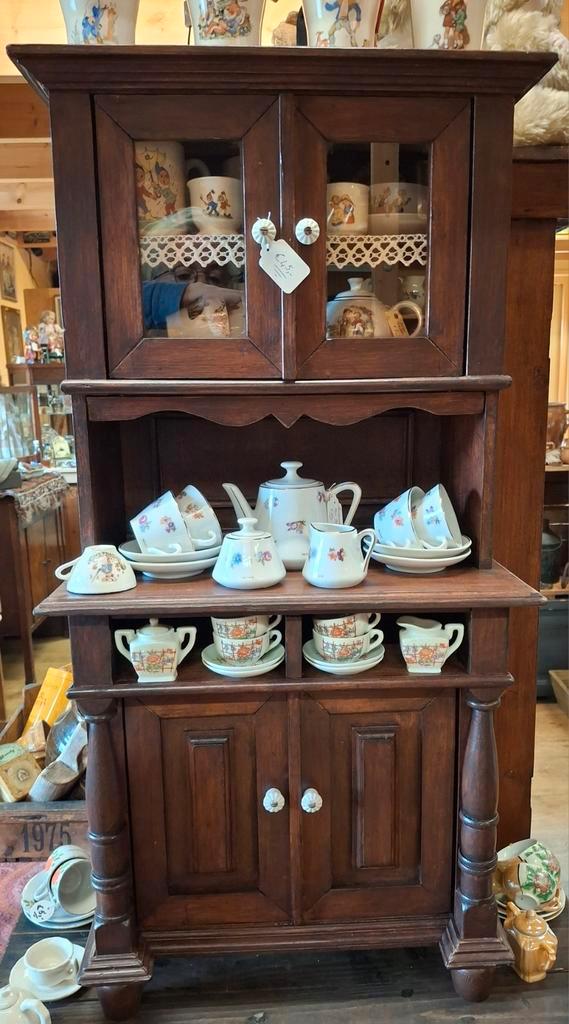 Mini Buffetkastje, Buffetkast, kastje, leuk bij oude poppen., Huis en Inrichting, Kasten | Buffetkasten, Gebruikt, Minder dan 100 cm