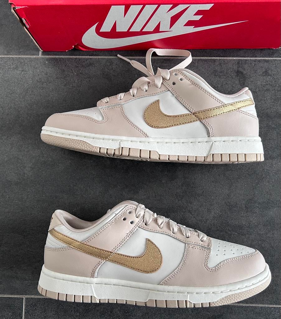Nike Dunk Low Phantom Metallic Gold maat 39, Overige kleuren, Nieuw, Ophalen of Verzenden, Sneakers of Gympen