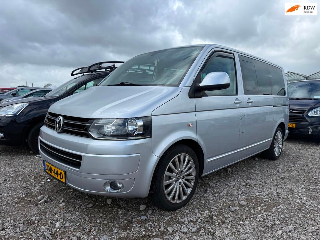 Volkswagen Transporter Multivan 2010 * 2.0 TDI L1H1 Highline, Auto's, Volkswagen, Euro 5, 2081 kg, Gebruikt, 8 stoelen
