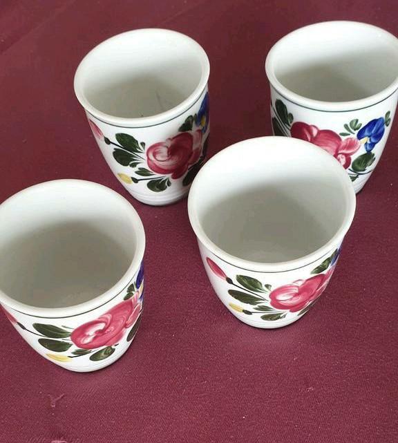 Set van 4 handgeschilderde porseleinen bekers uit Oostenrijk, Ophalen of Verzenden