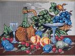 Borduurwerk "Fles en fruit", Ophalen of Verzenden, Gebruikt, Handborduren, Onderdeel of Toebehoren