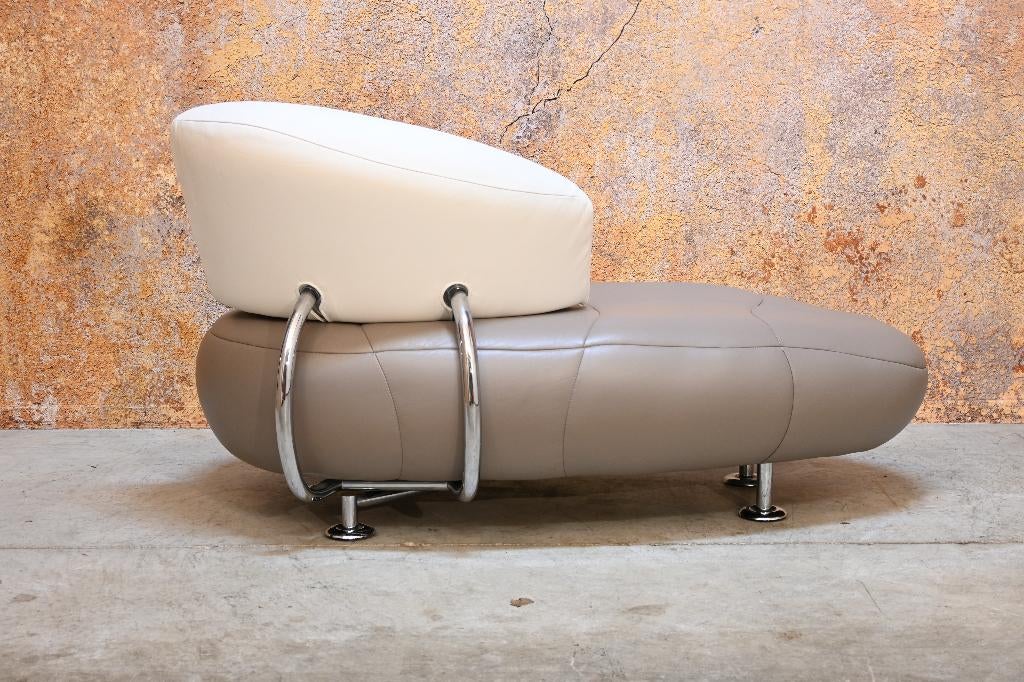 ZGANieuw! leren Leolux Kikko design chaise longue taupekleur, Leolux, Ophalen of Verzenden, Zo goed als nieuw, Minder dan 150 cm