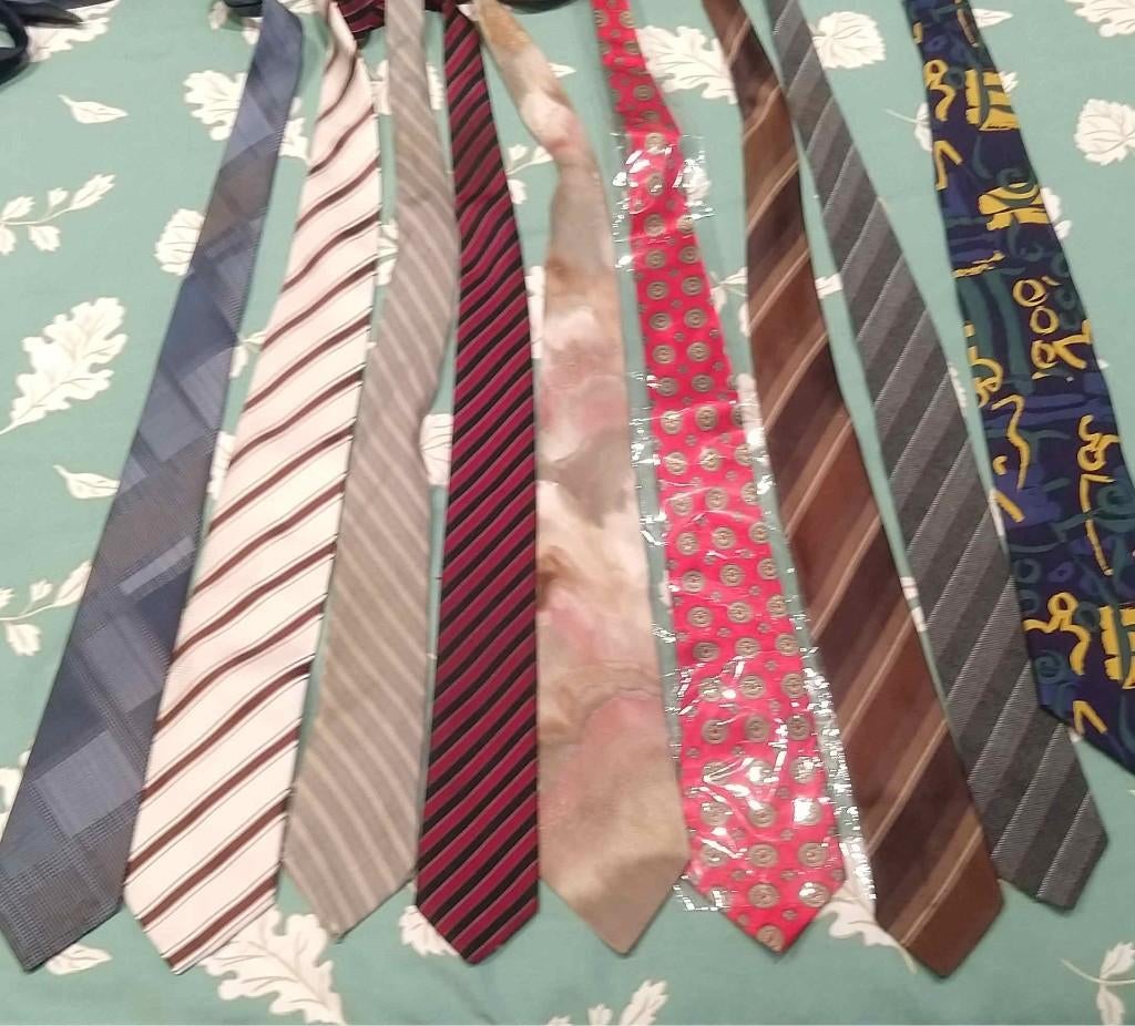 16 stropdassen - hoeft niet in 1 koop, Ophalen of Verzenden, Zo goed als nieuw, Overige kleuren