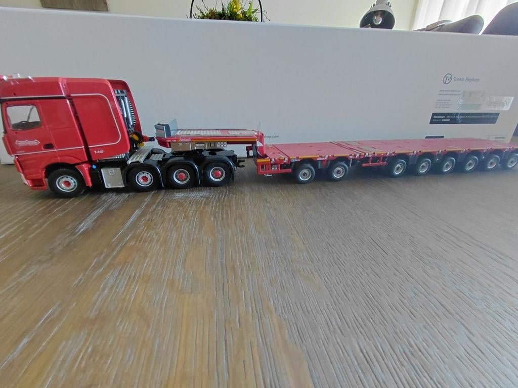 NOOTEBOOM MB AROCS BIG SPACE 8X4&NOOTEBOOM  MCOPX 2+6-AXLE., Ophalen of Verzenden, Zo goed als nieuw, Bus of Vrachtwagen, Wsi