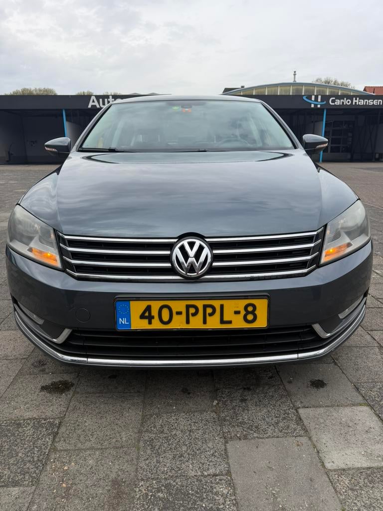 Volkswagen Passat 1.4 TSI 90KW 2011 Grijs, Ophalen of Verzenden, Zo goed als nieuw