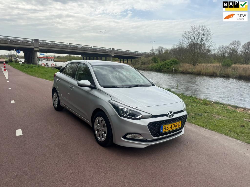 Hyundai I20 1.2 HP i-Motion |Dis=V.V|Luxe|APK|, Euro 6, 4 cilinders, Origineel Nederlands, Bedrijf