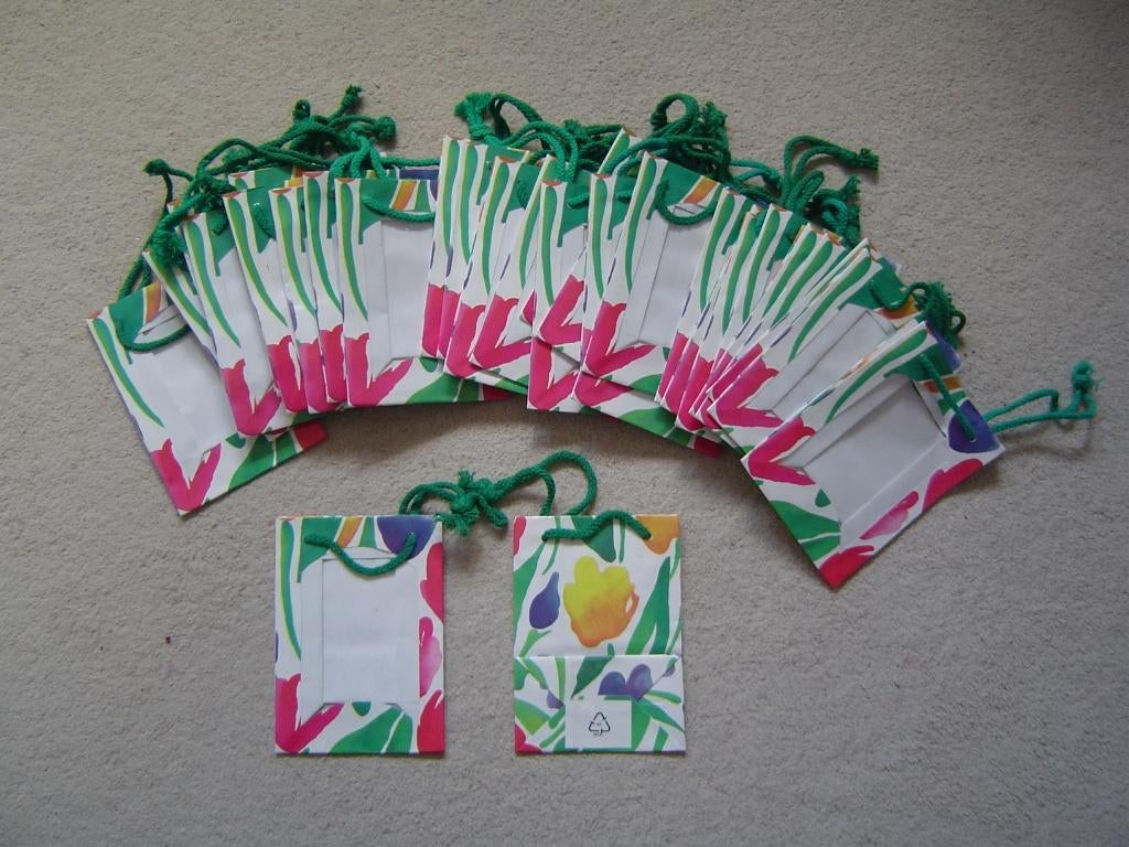 31 x cadeau tasje, Ophalen of Verzenden, Zo goed als nieuw, Feestartikel, Overige