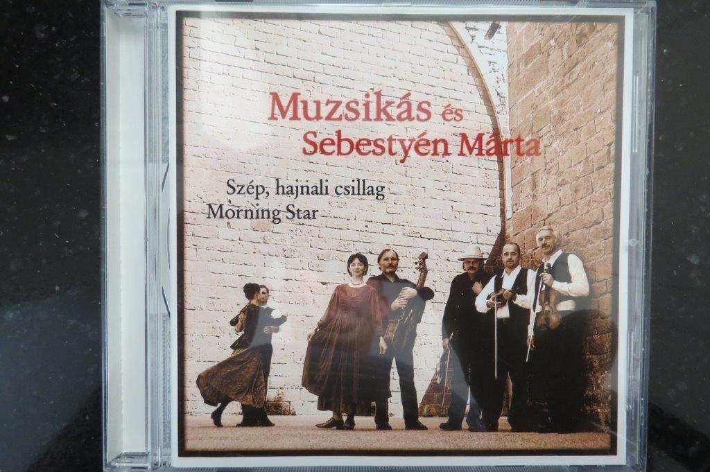 Cd: Muzsikas es Sebestyen Marta, Hongarije, Zigeunermuziek, Ophalen of Verzenden, Classicisme, Zo goed als nieuw, Kamermuziek