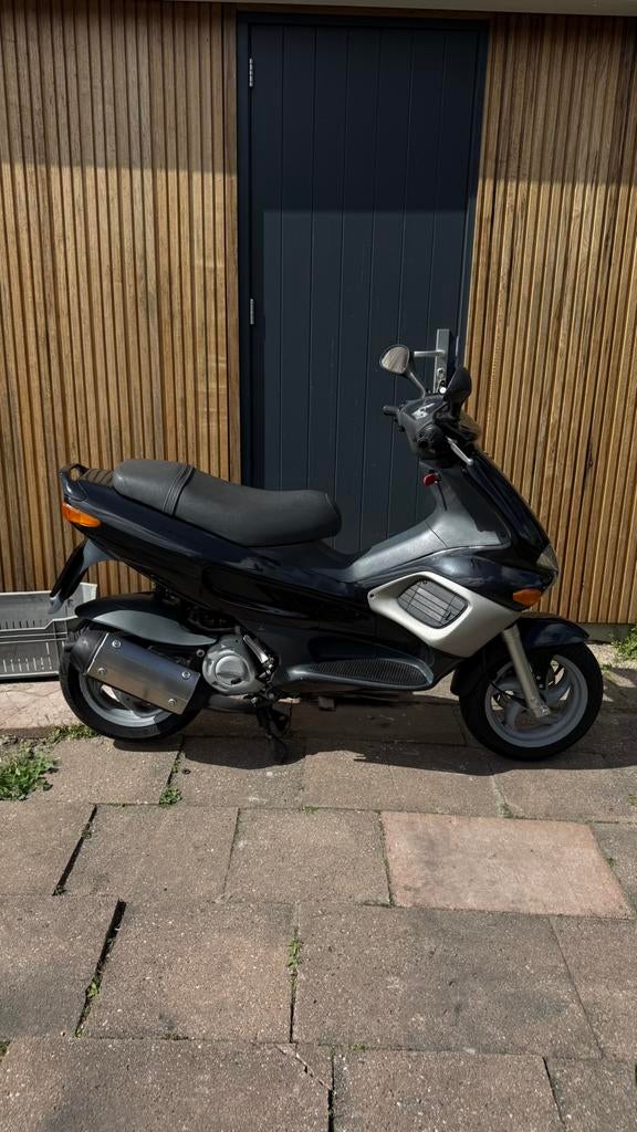 Gilera runner 180cc, Fietsen en Brommers, Scooters | Piaggio, Zo goed als nieuw, Overige modellen, Benzine, Ophalen of Verzenden