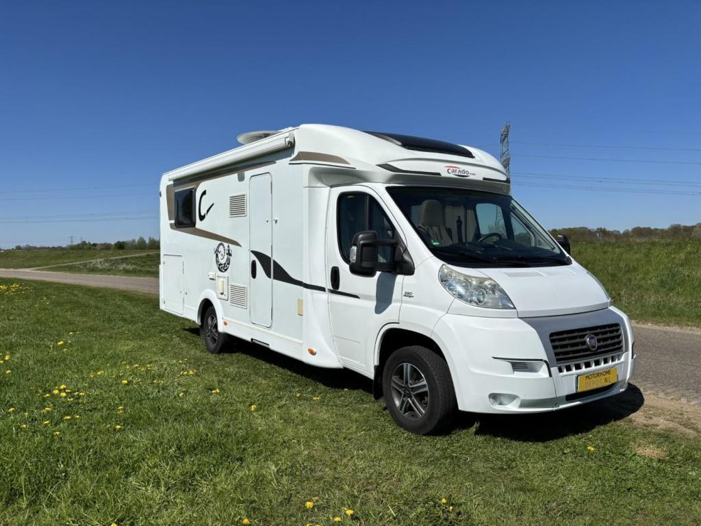 Carado T 449 | 2014 | Queensbed | 2x Airco | Luifel, Niet ingevuld, Ringverwarming, Fiat, Luifel