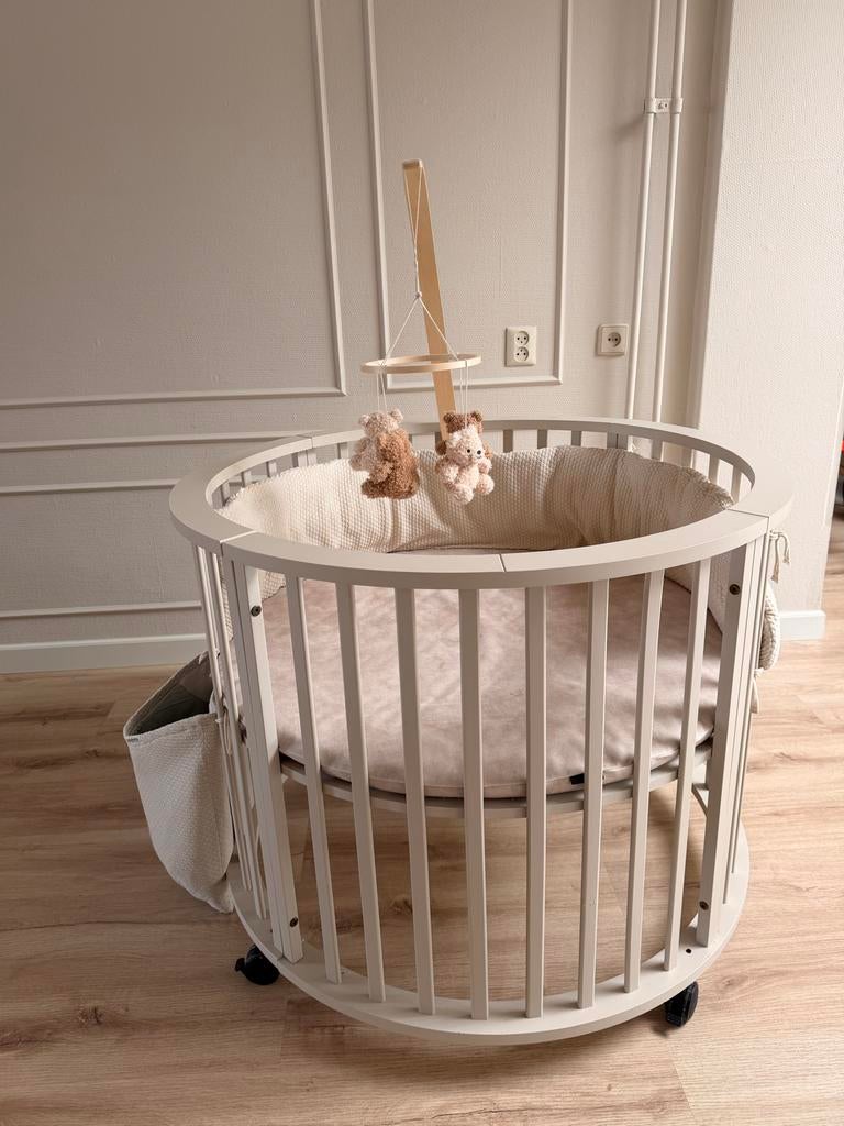 Ronde box met toebehoren, Kinderen en Baby's, Boxen, Ophalen, Zo goed als nieuw, Rond, Boxkleed