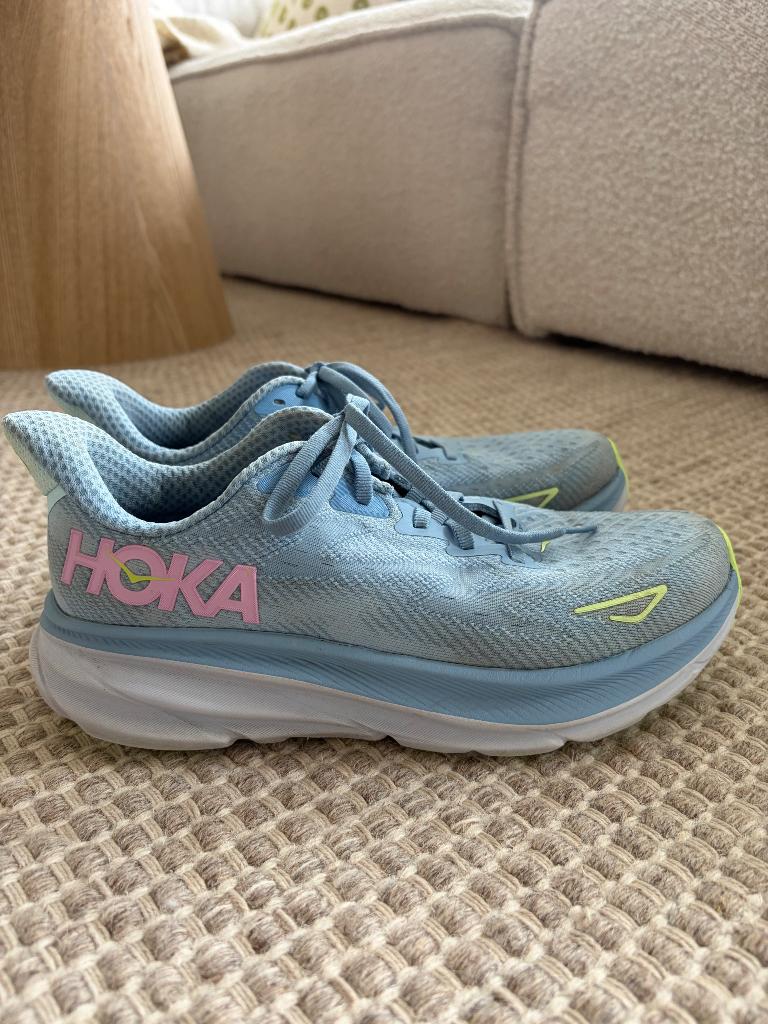 Hoka hardloopschoenen Clifton 9, Hoka, Blauw, Ophalen of Verzenden, Sneakers of Gympen