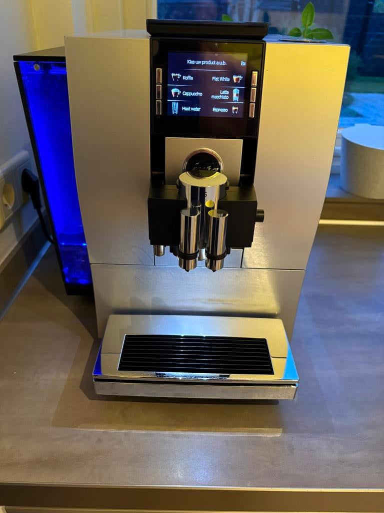 Jura Z6 volautomaat, Witgoed en Apparatuur, Koffiezetapparaten, Afneembaar waterreservoir, Gebruikt, Koffiemachine, Koffiebonen