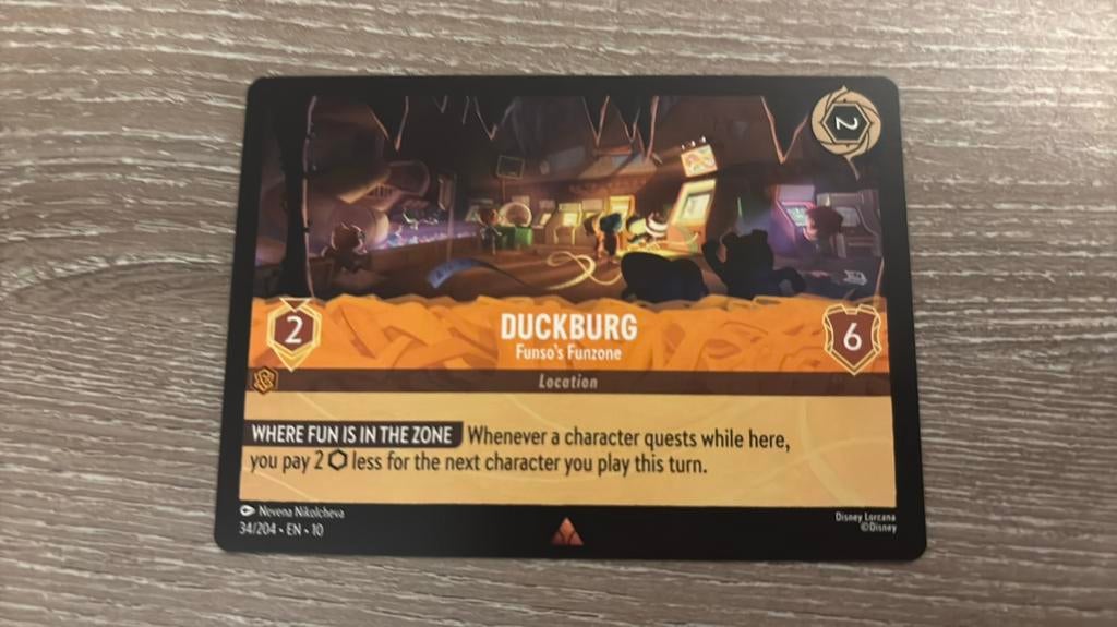 Disney Lorcana Duckburg funso’s funzone 34-204 10WHI nonfoil, Ophalen of Verzenden, Zo goed als nieuw, Losse kaart