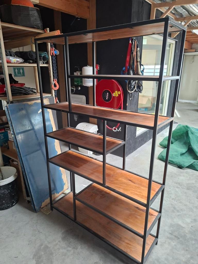 Vakkenkast, Ophalen of Verzenden