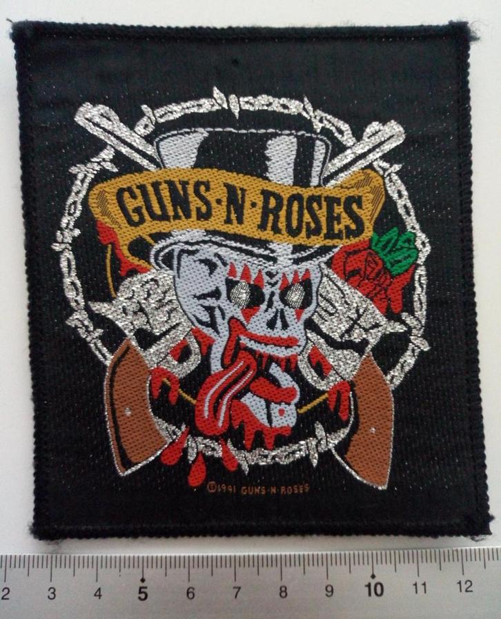 GUNS N' ROSES vrij eldzame VINTAGE 1991 PATCH 13, Verzamelen, Muziek, Artiesten en Beroemdheden, Nieuw, Kleding, Verzenden