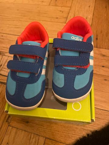 Adidas schoentjes voor baby’s nieuw in doos. beschikbaar voor biedingen