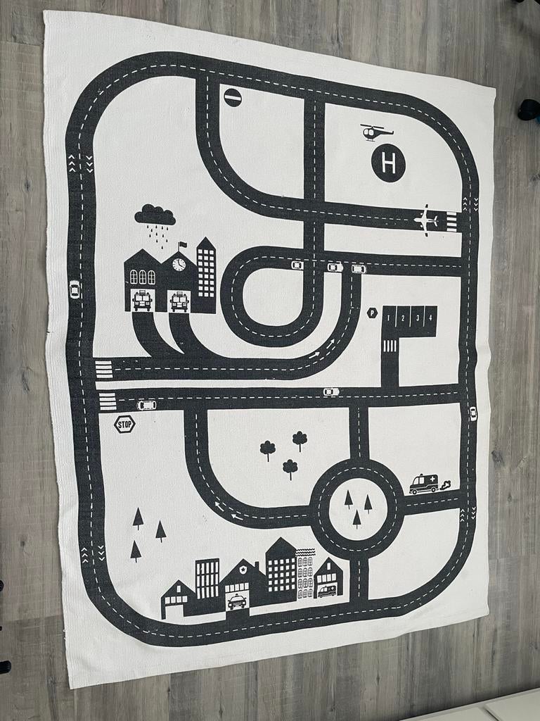 Leuk speelkleed met straten en gebouwen, Ophalen, Zo goed als nieuw