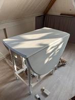 Hangoor tafel, Ophalen