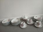 Henneberg porseleinen servies, Huis en Inrichting, Gebruikt, Ophalen of Verzenden, Overige stijlen, Porselein