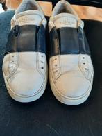 Valentino blauw/witte instapper 37, Blauw, Ophalen of Verzenden, Sneakers of Gympen, Gedragen