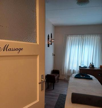 Kwaliteit massage op maat. beschikbaar voor biedingen
