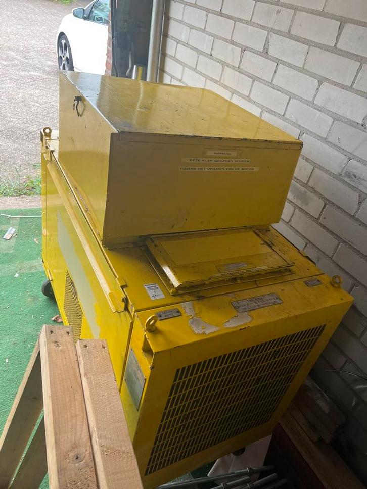 Aggregaat 7,5KWh 220v benzine Vanguard, Doe-het-zelf en Verbouw, Gereedschap | Overige machines, Zo goed als nieuw, Ophalen