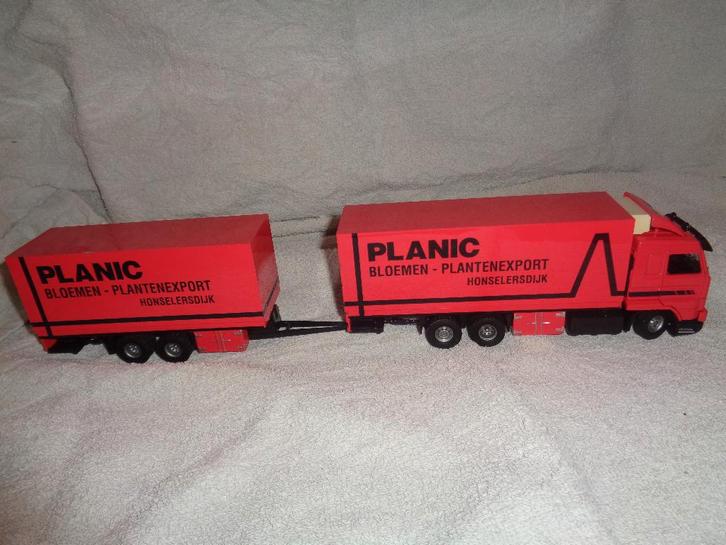Tekno Scania Streamliner PLANIC bloemen en planter honseler, Hobby en Vrije tijd, Modelauto's | 1:50, Zo goed als nieuw, Bus of Vrachtwagen