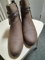 Taupe laarsjes, Ophalen, Zo goed als nieuw, Overige kleuren