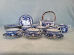 Japans porseleinen  blauwe draken theeservies 6 persoons, Huis en Inrichting, Keuken | Servies, Ophalen, Zo goed als nieuw, Overige stijlen