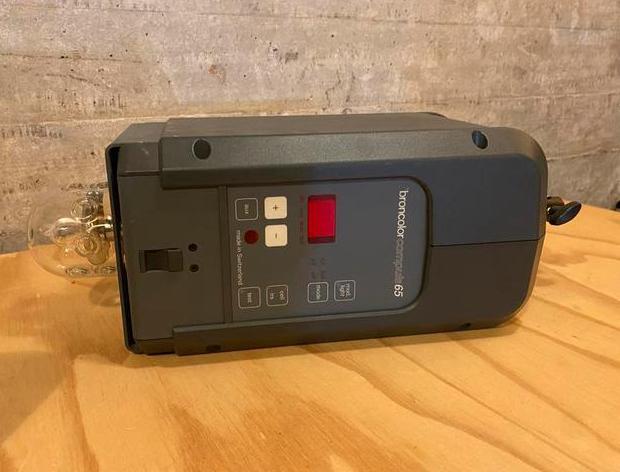 Broncolor Compuls 65 Flitskop met Remote, Audio, Tv en Foto, Fotografie | Fotostudio en Toebehoren, Gebruikt, Lamp of Flitsset