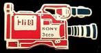 Sony Hi camera pin- rood goudkleur, Verzenden, Nieuw, Merk, Speldje of Pin