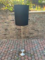 Staande schemerlamp, chroom met zwarte kap, Ophalen, 100 tot 150 cm, Zo goed als nieuw, Metaal