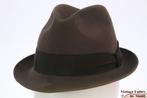 Kleine Vintage Gleufhoed Mayser grijs vilt 54,5, Kinderen en Baby's, Kinderkleding | Petten en Hoeden, 134 t/m 140, Gebruikt, Hoed