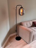Vloerlamp Pegasi - Kwantum, Huis en Inrichting, Lampen | Vloerlampen, Ophalen, Zo goed als nieuw, Glas, 150 tot 200 cm