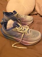 Hardloop  schoenen Nieuw nooit gedragen voor 20 mag hij weg, Sport en Fitness, Loopsport en Atletiek, Ophalen, Zo goed als nieuw