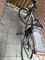 Elektrische fiets (defect) ik denk accu kapot, Fietsen en Brommers, Elektrische fietsen, Ophalen, Gebruikt, 30 tot 50 km per accu