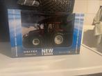 Valtra T163 UH Rood 1/32, Hobby en Vrije tijd, Modelauto's | 1:32, Ophalen of Verzenden, Nieuw, Tractor of Landbouw, Universal Hobbies