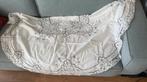 Rond vintage tafelkleed geborduurd, Ophalen