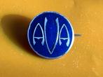 Emaille broche AVA, Ophalen of Verzenden, Gebruikt