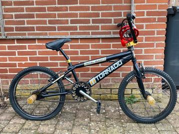 Leuke stuntfiets crossfiets beschikbaar voor biedingen