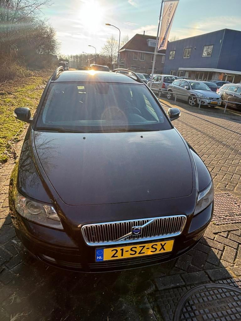 Volvo V50 2.4 Edition I | NAP | strakke auto!, Gebruikt, 700 kg, Zwart, 2435 cc