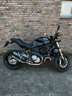 Ducati Monster 821 met veel extra’s, Bedrijf, Naked bike