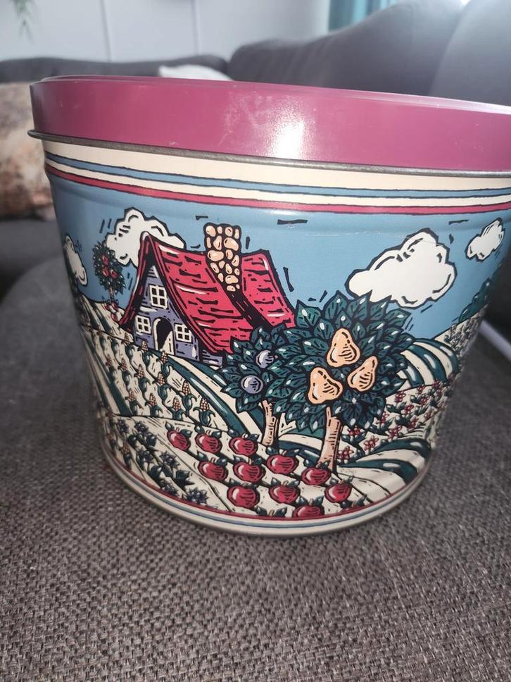 Vintage Bertels Can Co. Blikken Bus, Huis en Inrichting, Woonaccessoires | Kisten, Gebruikt, Minder dan 50 cm, Minder dan 50 cm